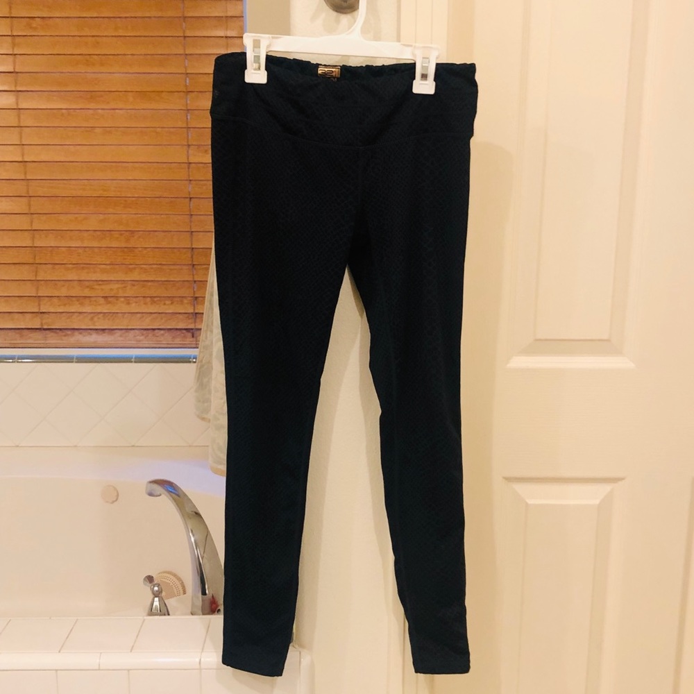 Black Mamba 🐍 Workout Leggings NWOT